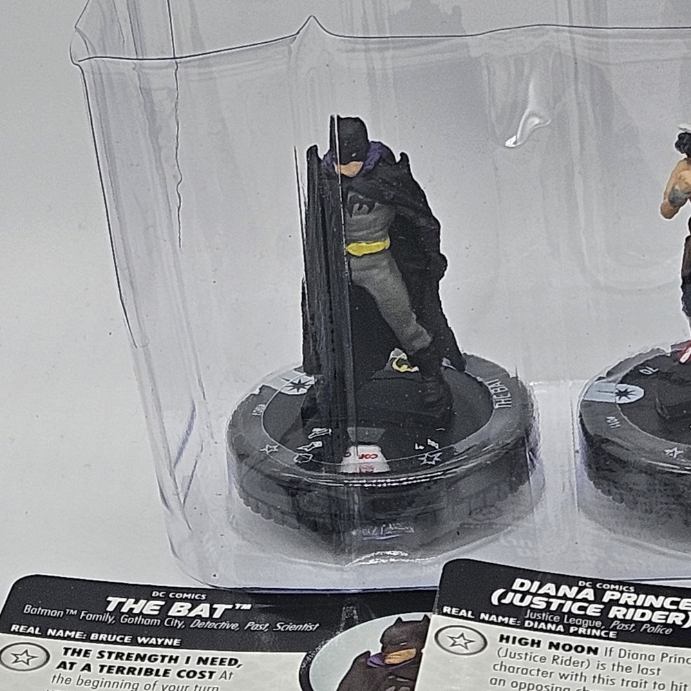 Lot of 5 DC HeroClix Flashpoint Figures with Cards - The Bat, Wonder Woman, The - Picture 2 of 6